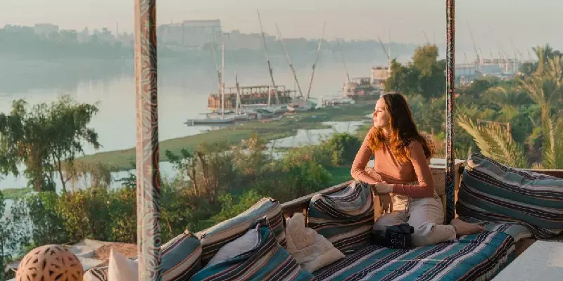 Vista panorámica del Nilo al atardecer