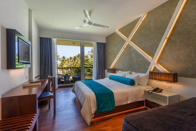 Camelot Beach Hotel