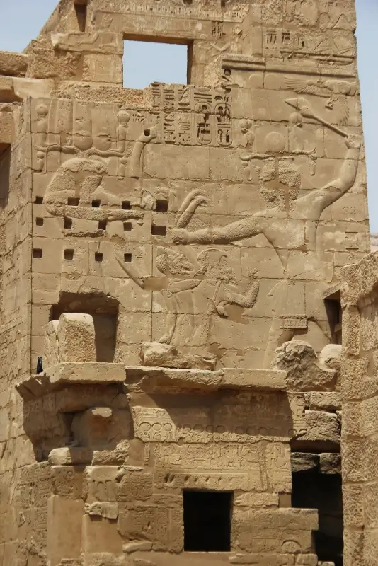 Visite de Médinet Habou et Kasr El Agouz