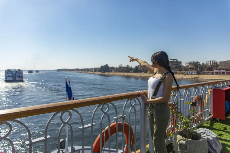 female tourist in a nile cruise, Nile cruise vs independent travel Egypt