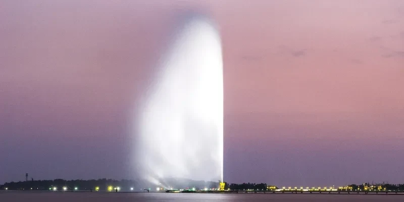La fuente de agua más alta del mund,Yeddah, Arabia Saudita. 