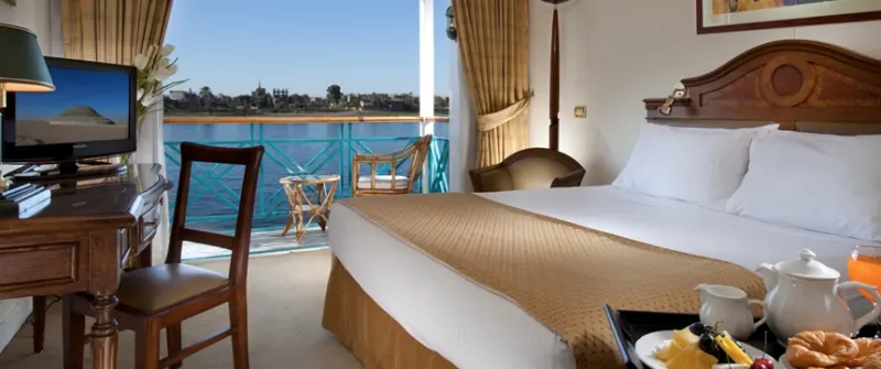 ソネスタムーンゴッデッスナイルクルーズのキングベッド