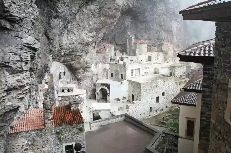 monastero di sumela dall interno , monastero sumela