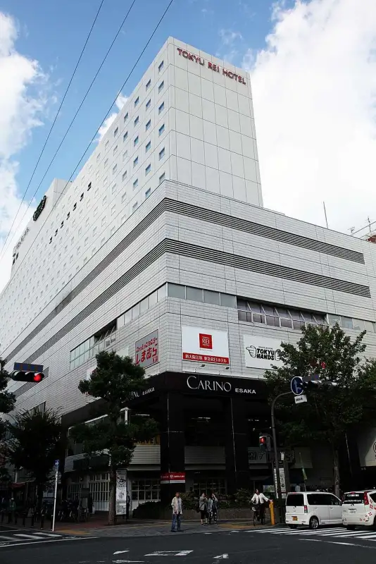 ShinOsaka Esaka Tokyu REI