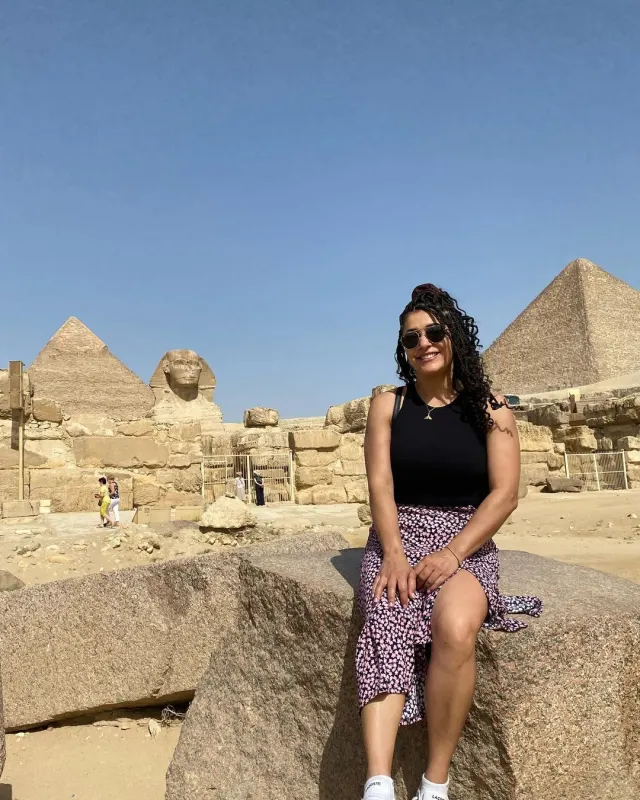 Pyramids Tour and lunch at Cafelluca