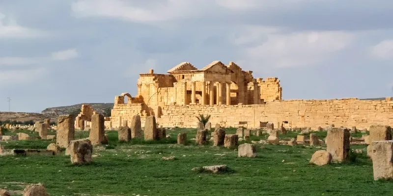 Antiguo anfiteatro en Sbeitla, Túnez