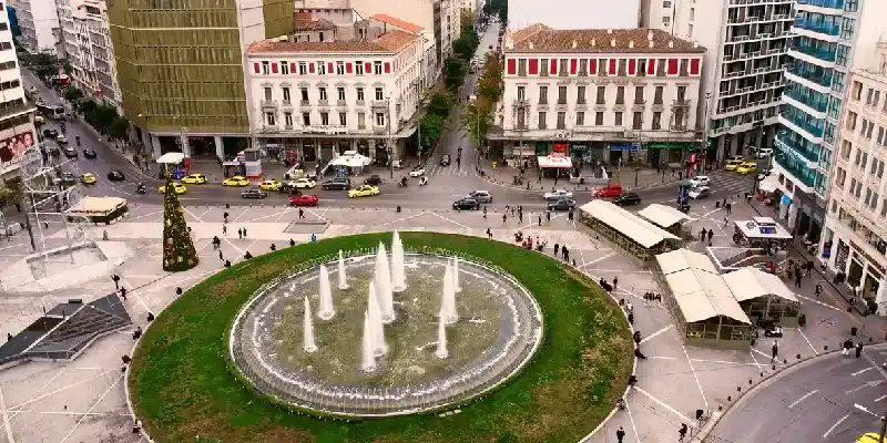 vista-aerea-de-la-plaza-omonia-atenas-grecia