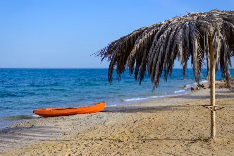 Strand in Ain Sokhna am Roten Meer in Ägypten