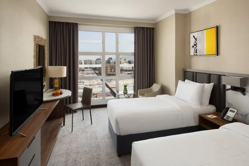 Anwar Al Madinah Movenpick Hotel   