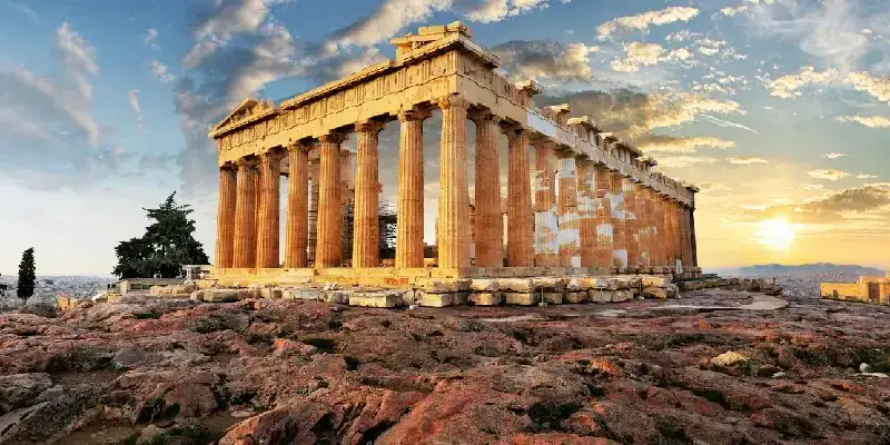 acropolis-con-el-partenon-al-atardecer-grecia