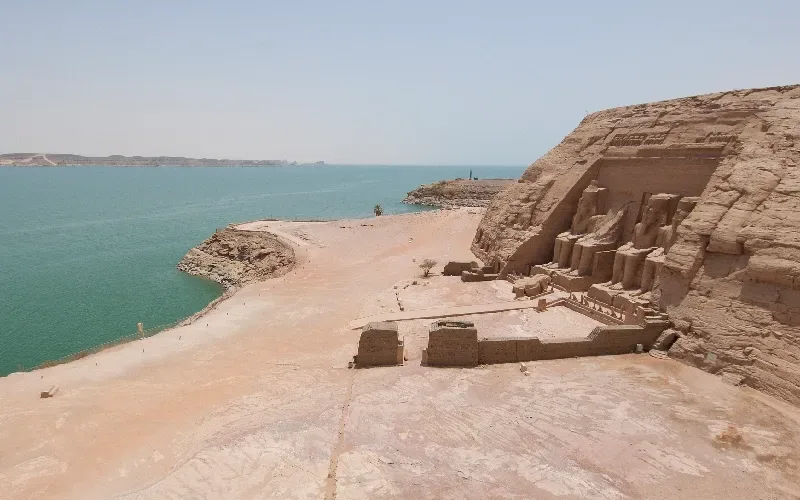 climat egypte nasser desert nubien ciel bleu