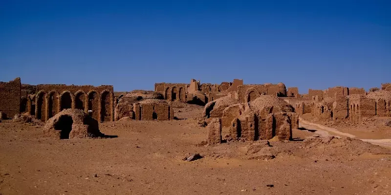 Antiguo cementerio cristiano El Bagawat en el oasis de Kharga