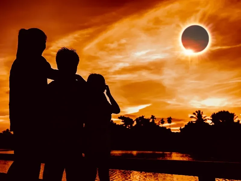Eclipse Solar Total 2027 Arabia Saudita: Guía Completa
