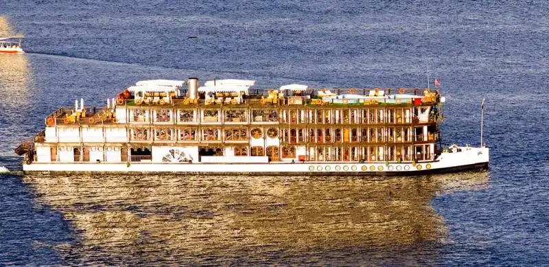 SS Mövenpick Misr Dampfschiff Nilkreuzfahrt