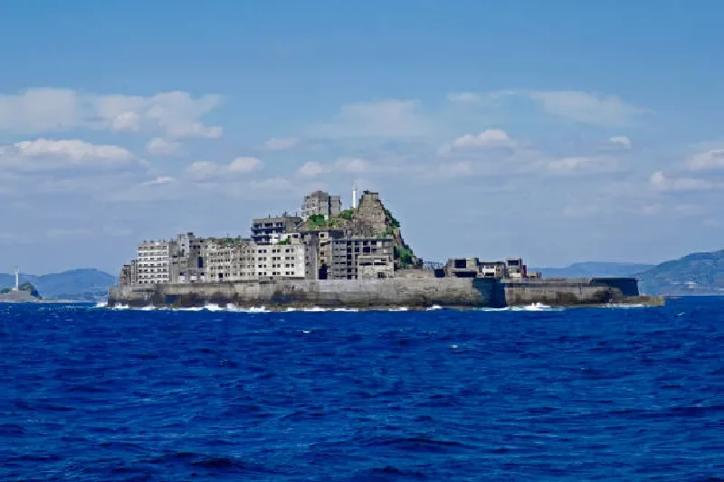 Hashima-Insel – verlassene Insel mit Industrieanlagen, Japan