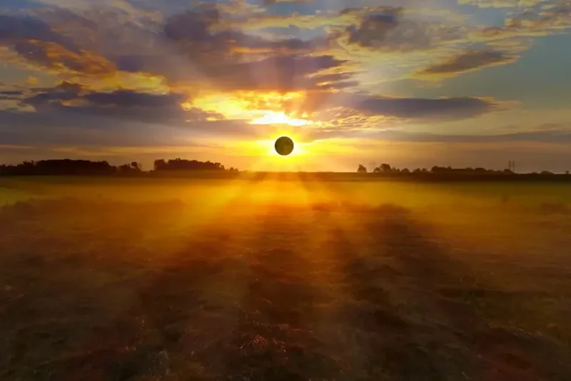 eclissi solare 