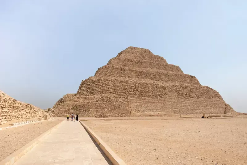 Passeio em Saqqara e Pirâmides de Gizé