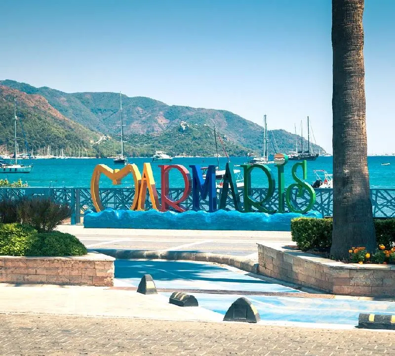 Inscrição Marmaris - resort do sul à beira-mar - dia de verão na cidade turística