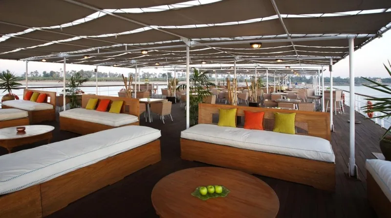 Cruzeiro Rio Nilo (MS Movenpick Royal Lily ou DWA)