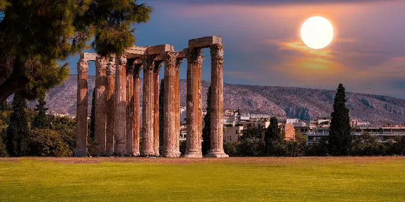 Templo del dios Zeus Olímpico en Atenas.