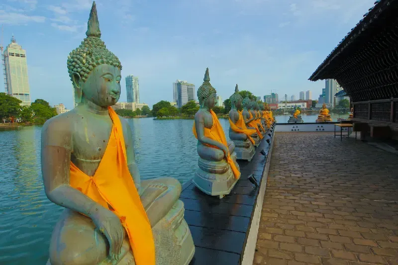 Seema Malaka temple on Beira Lake