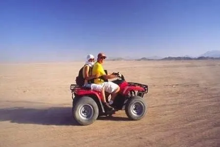 Safari-Ausflug mit Quad in Hurghada