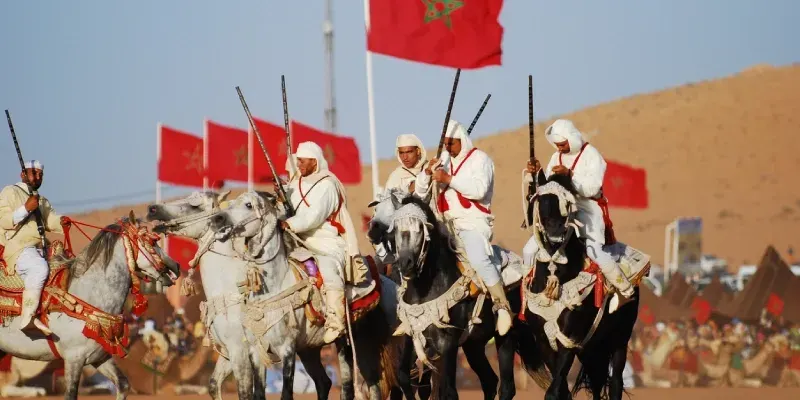 Moroccan horse riders preparing for Tbourida show