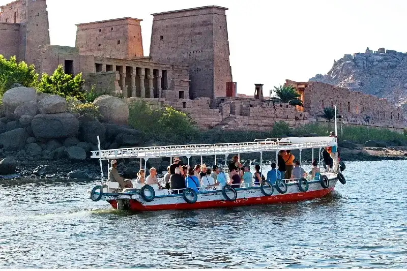 Bootsfahrt zum Philae-Tempel in Assuan