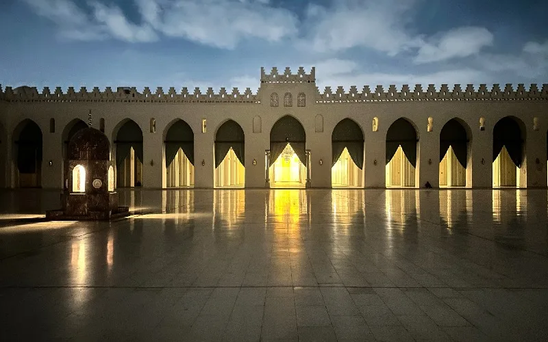 Al-Hakim Mosque