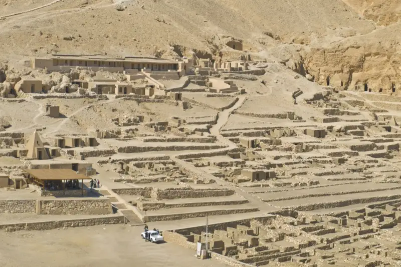 Egyptian tombs, Valley of the Queens
