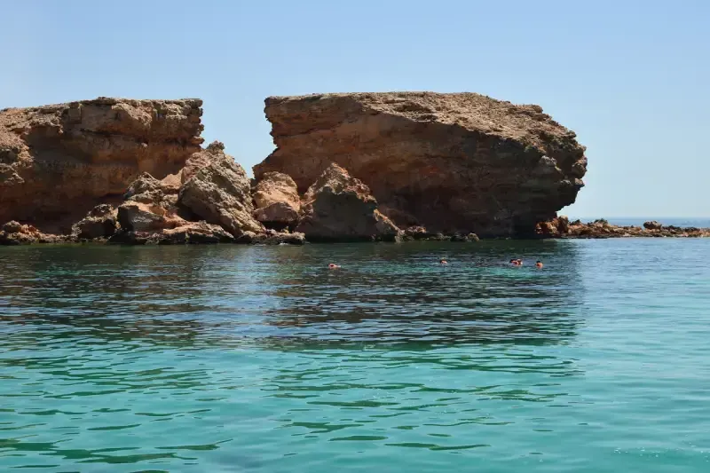 Isole Daymaniyat, Golfo dell'Oman: paradiso per snorkeling e immersioni.