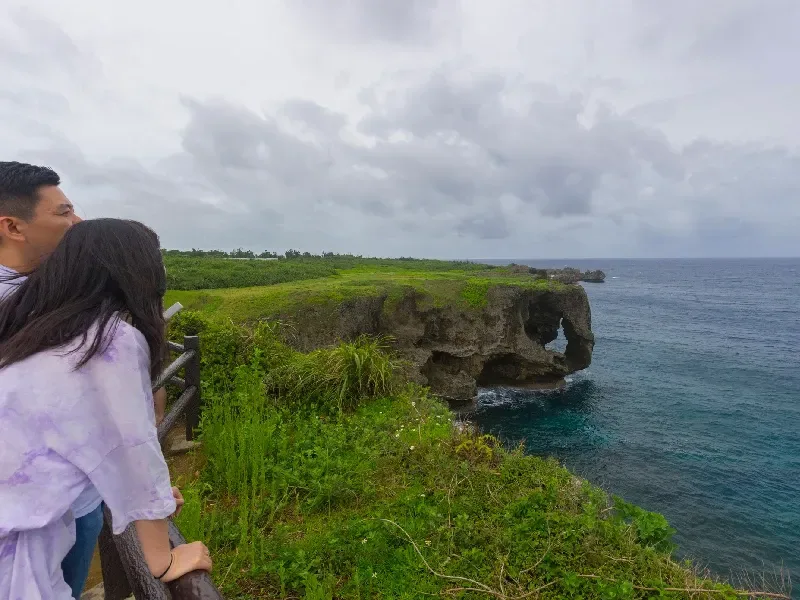 Cabo Manzamo: El Acantilado Más Espectacular de Okinawa