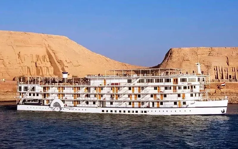 Couronne solaire visible pendant l'Éclipse Solaire Totale 2027 en Égypte