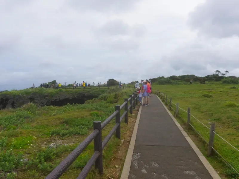 Cabo Manzamo: El Acantilado Más Espectacular de Okinawa