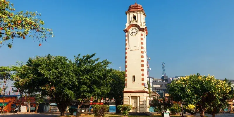 Torre del Reloj Khan Wimaladharma, Colombo, Sri Lanka. Ubicada cerca del antiguo fuerte holandés en el distrito de Pettah.