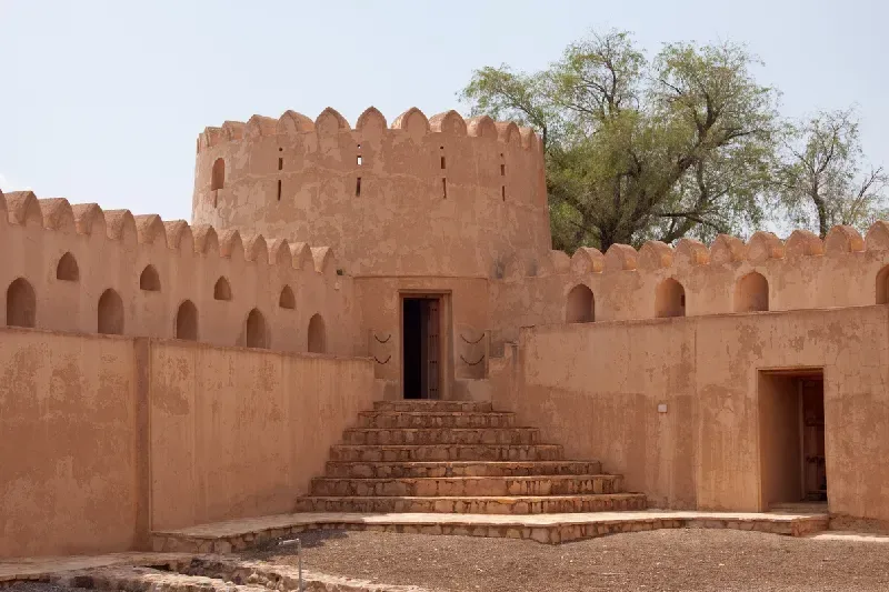 Castello di Jabreen: La Perla dell'Oman Nascosta nel Deserto