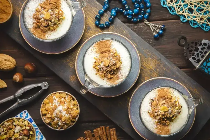Cucina araba; tradizionale budino di latte dolce mediorientale