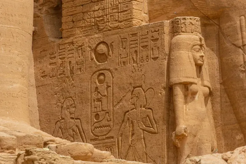 Statua della Ragina Nefertari 