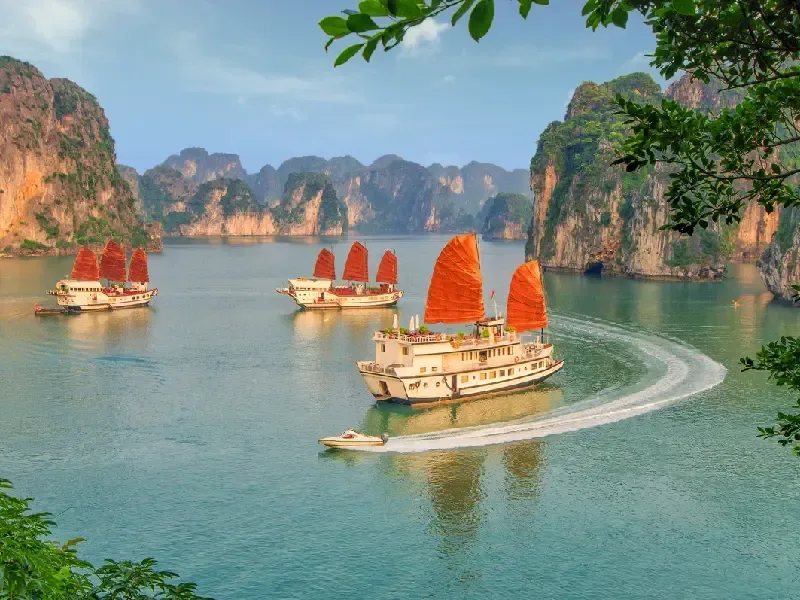 Ha Long Bay