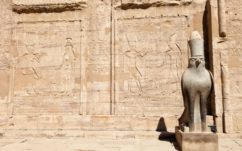 Statue of Horus