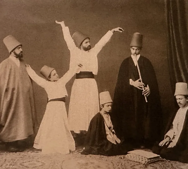 os dervixes rodopiantes