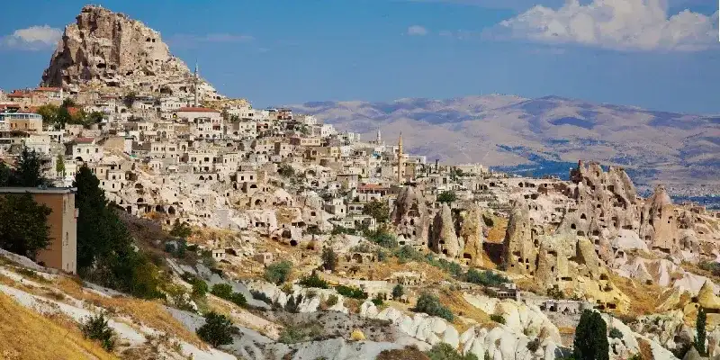 Ciudad tallada en roca en Capadocia