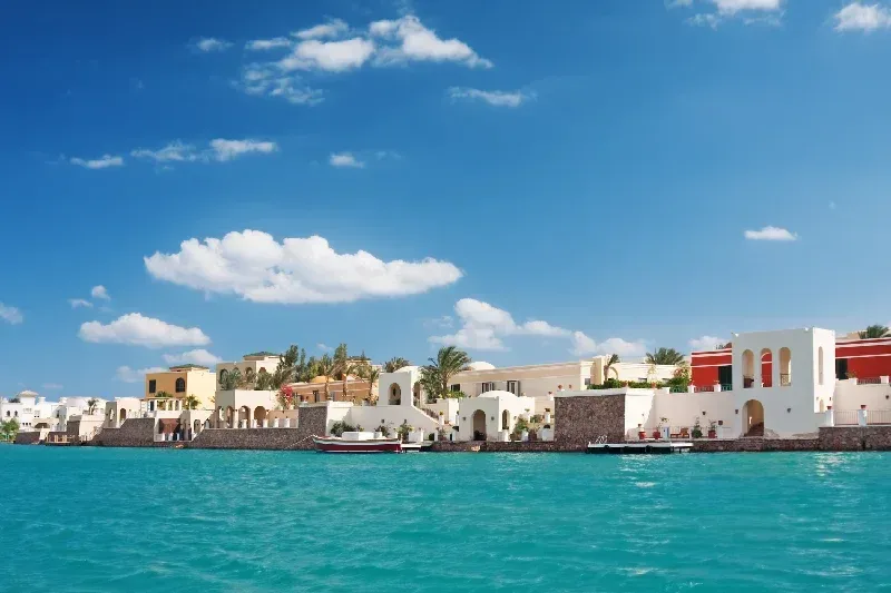 El Gouna in Ägypten mit Lagunen, Yachthafen und türkisblauem Wasser am Roten Meer