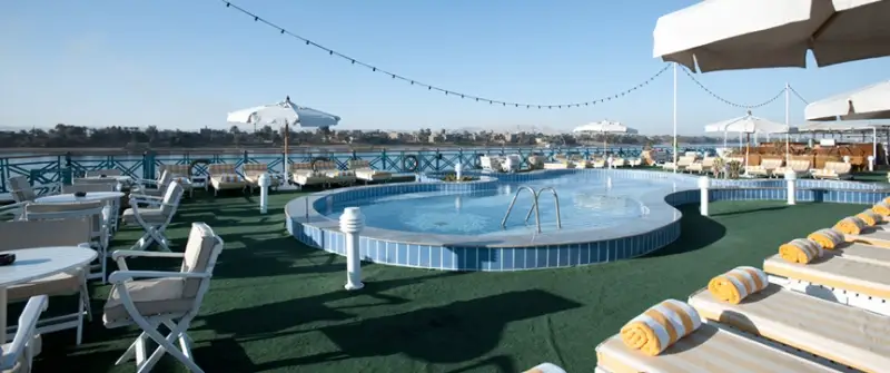 ソネスタムーンゴッデッスナイルクルーズのプール