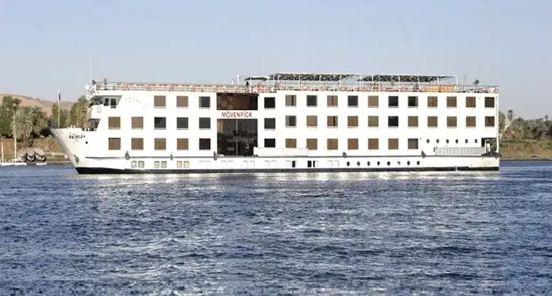 Croisière sur le Nil avec vue sur Le Caire illuminé la nuit