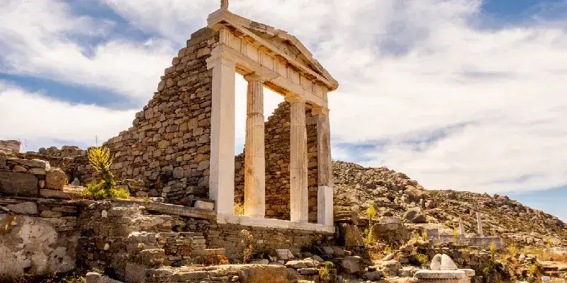 templo-isis-bien-conservado-isla-delos-grecia