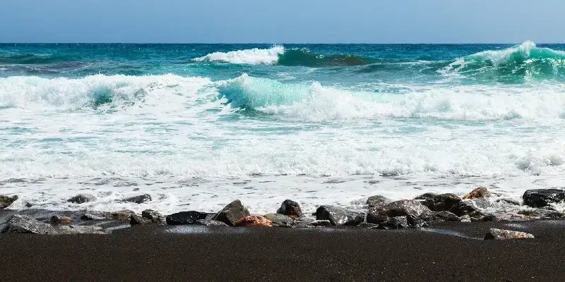 Playa de Perissa, Santorini, Greece.