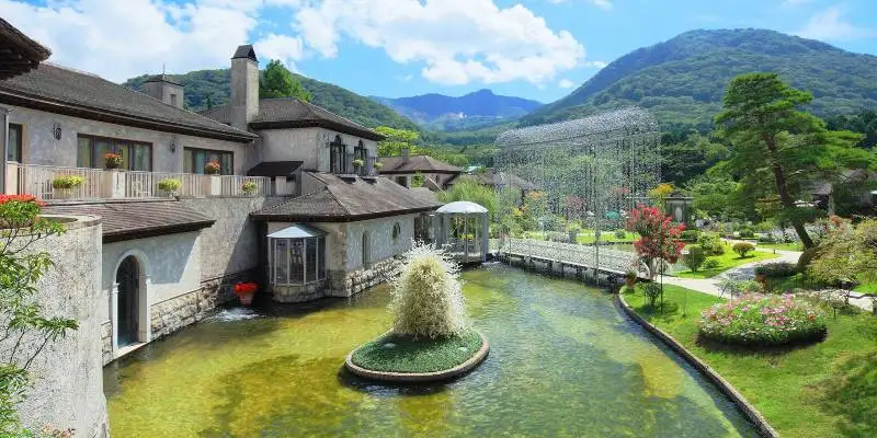 Hakone Glass Forest: omaggio alla cultura italiana