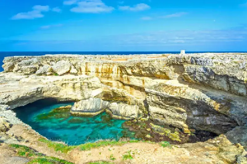  Grotta della Poesia, Apulien, Italien