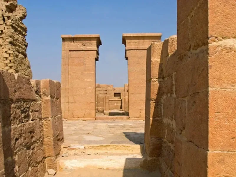 Tempio di Karanis nel Fayoum con blocchi di calcare